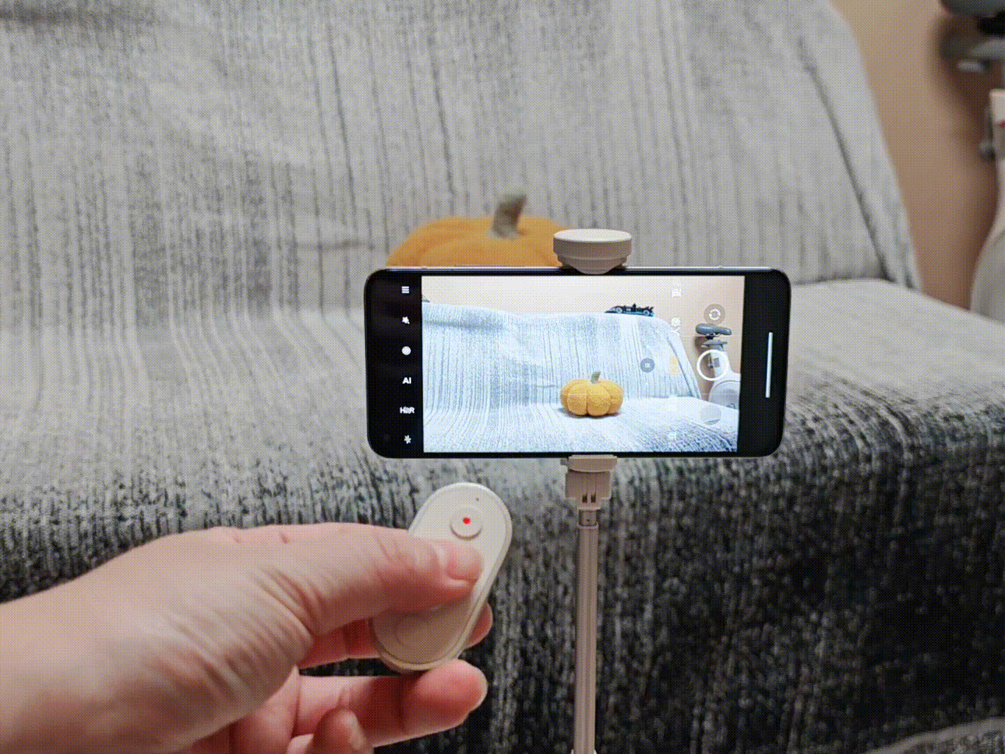 人我的自拍神器--小米变焦支架自拍杆 2龙8国际电子游戏娱乐平台一杆多用拍照不求(图3)