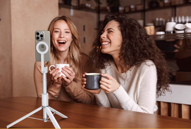 品牌自拍杆如何塑造全方位影像生活龙8头号玩家从三脚架到磁吸式WP(图2)